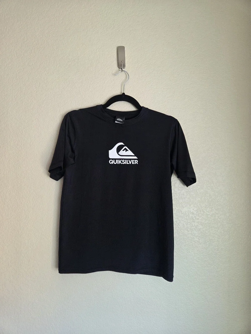 Quicksilver Boy Swim Shirt Size Large